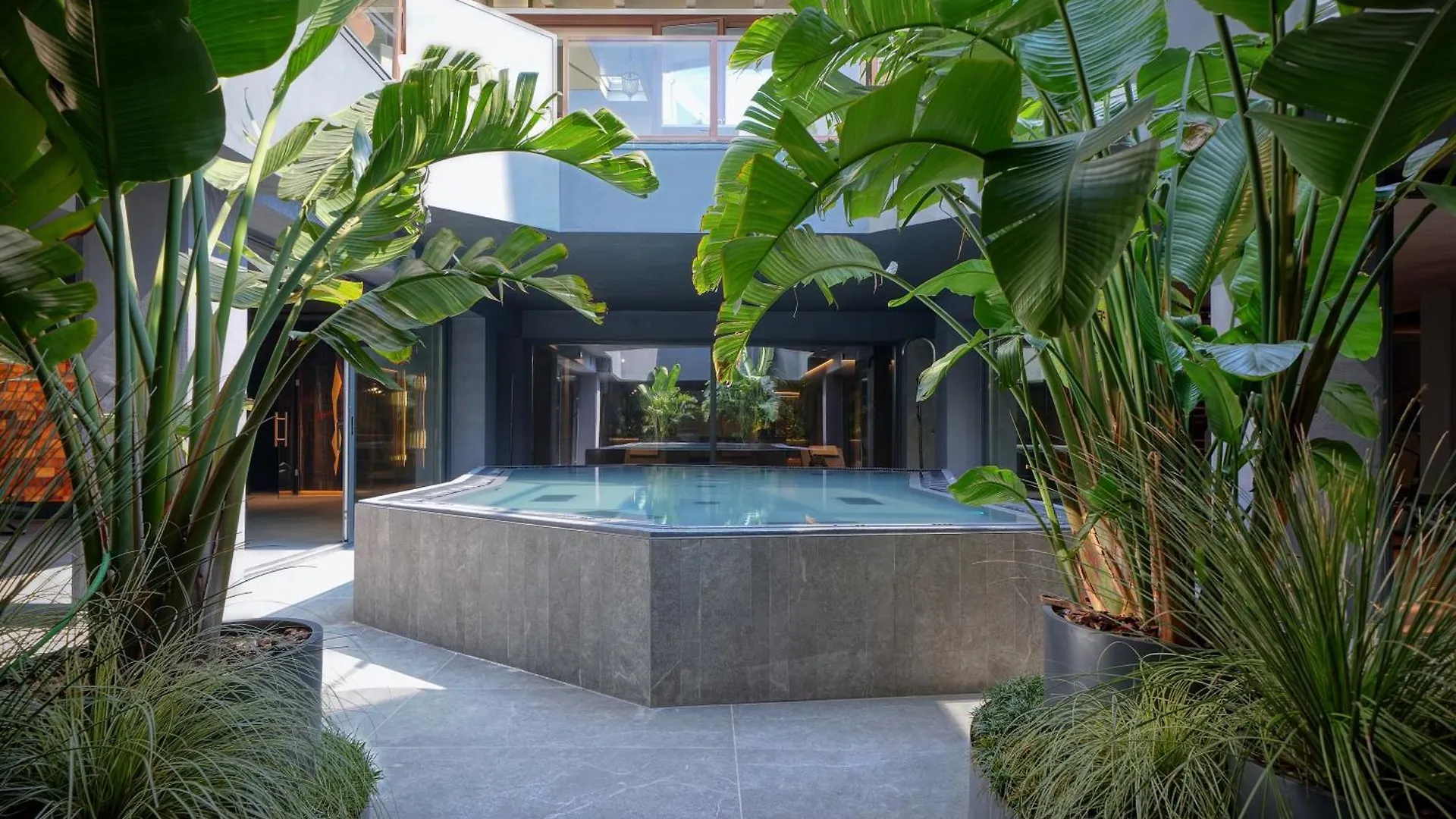 Palazzo Della Scala Spa Hotel Suites & Apartments Lazise 4*,  Italy