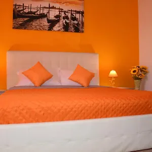 https://venice-day-apartment.hotelslidodijesolo.com