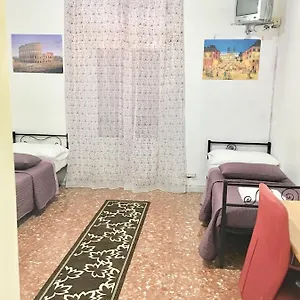 https://new-golden-house.it-romehotels.com