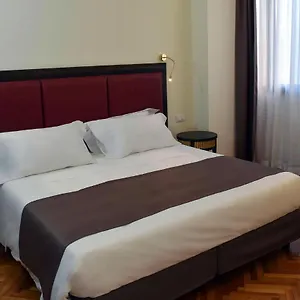 https://torrione.taorminaitalyhotels.com