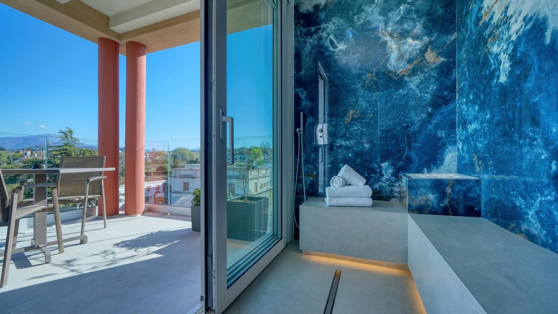 Palazzo Della Scala Spa Hotel Suites & Apartments Λατζίζε