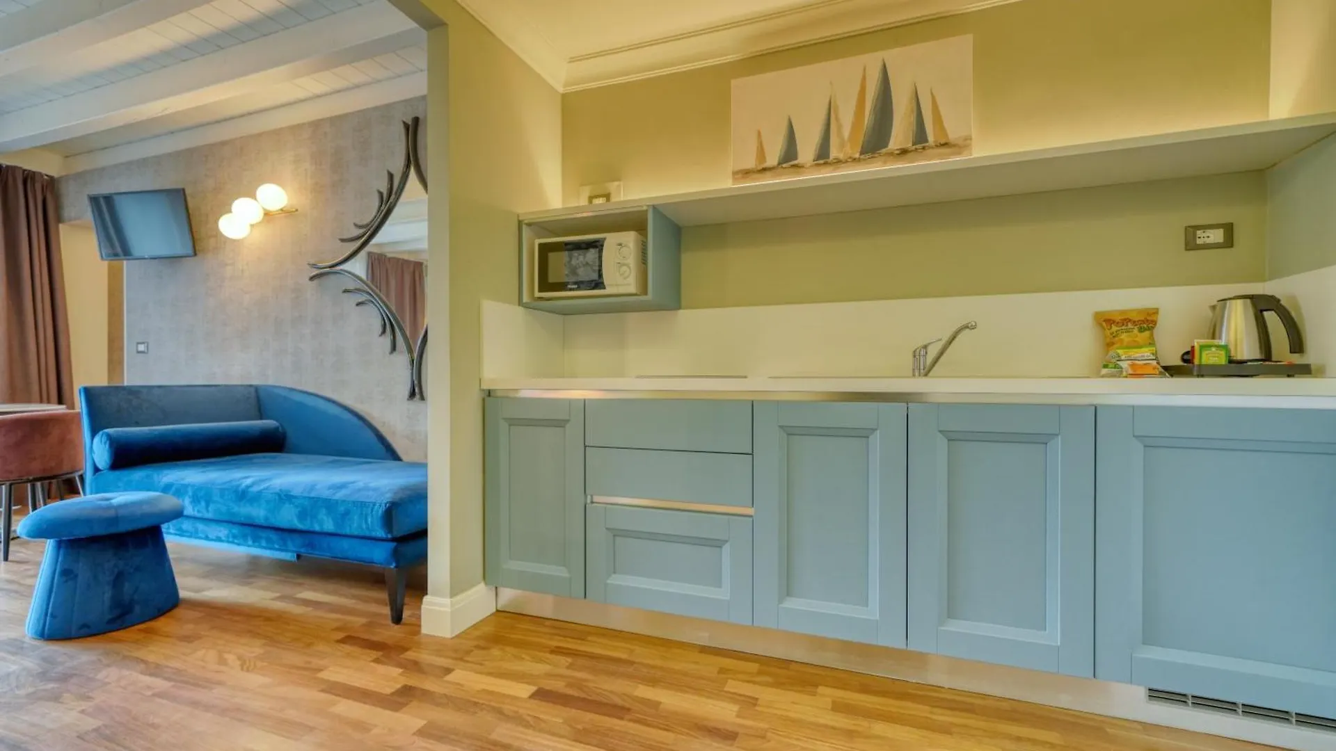 Palazzo Della Scala Spa Hotel Suites & Apartments Λατζίζε