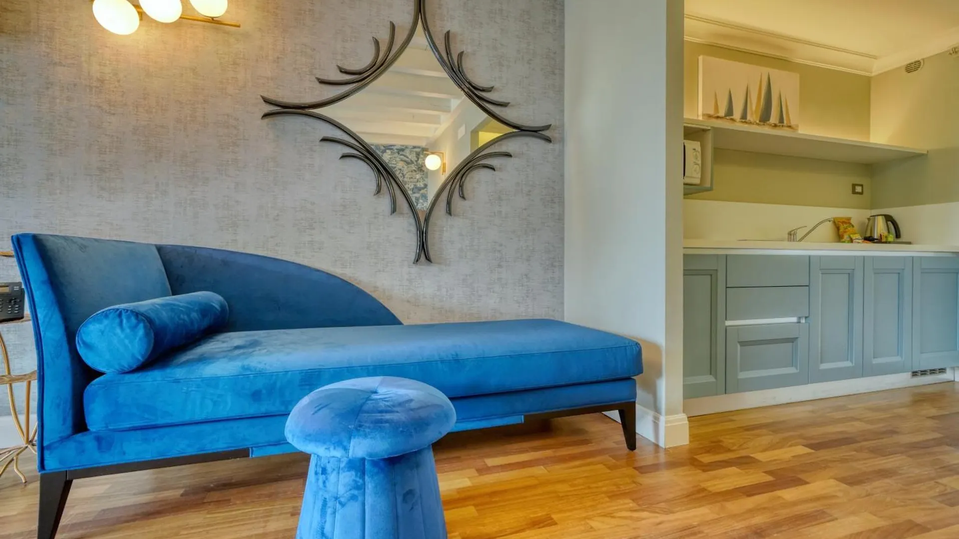 Palazzo Della Scala Spa Hotel Suites & Apartments Λατζίζε