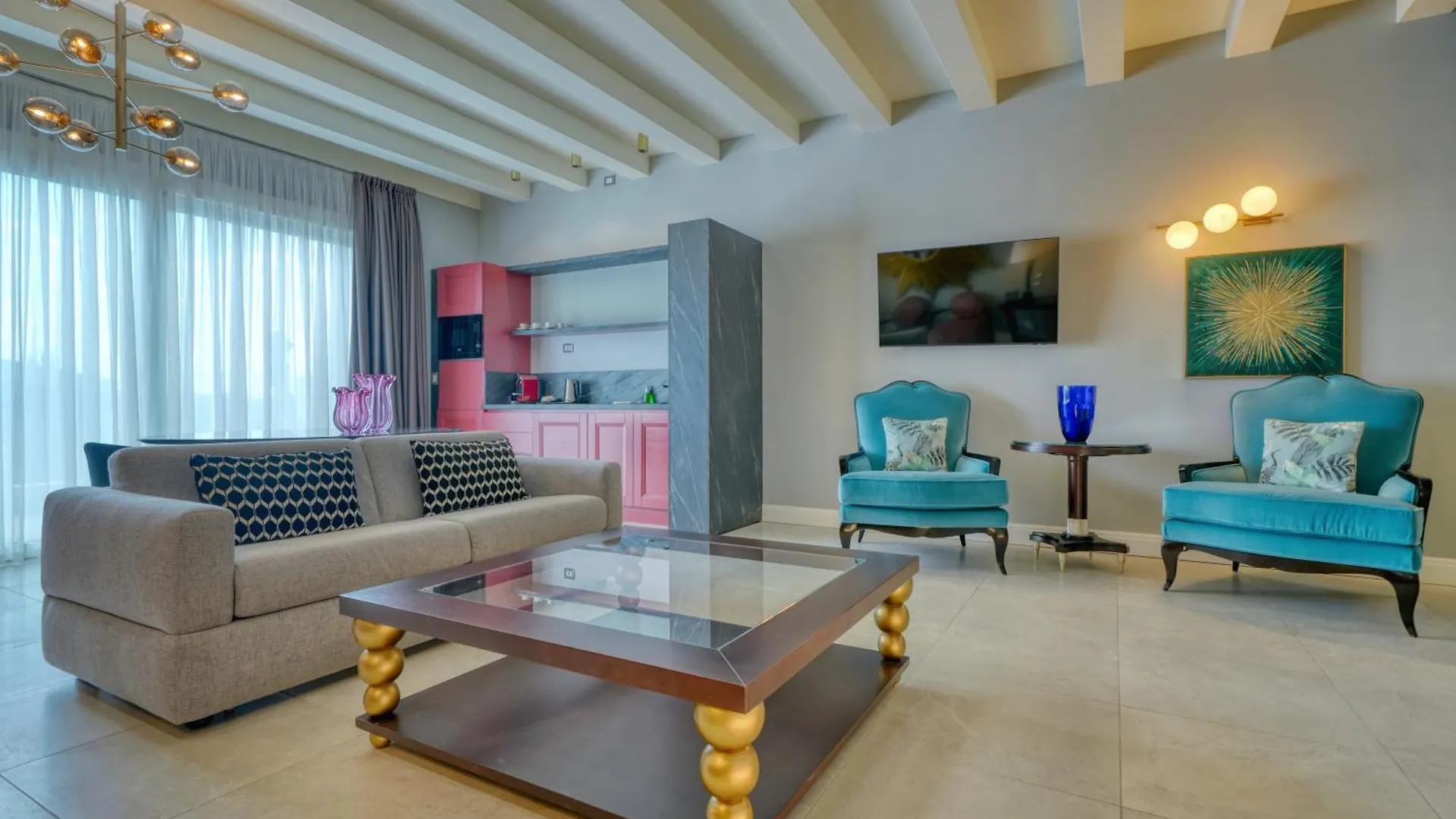 Palazzo Della Scala Spa Hotel Suites & Apartments Λατζίζε